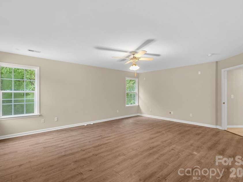 12023 Stone Forest Drive, Pineville, NC 28134.  MLS# CAR4400127, YatesRealty ID 37183. 