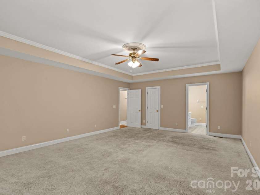 12023 Stone Forest Drive, Pineville, NC 28134.  MLS# CAR4400127, YatesRealty ID 37183. 
