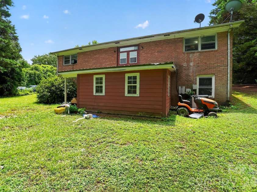 101 White Rock Road, Grover, NC 28073.  MLS# CAR4404462, YatesRealty ID 37186. 