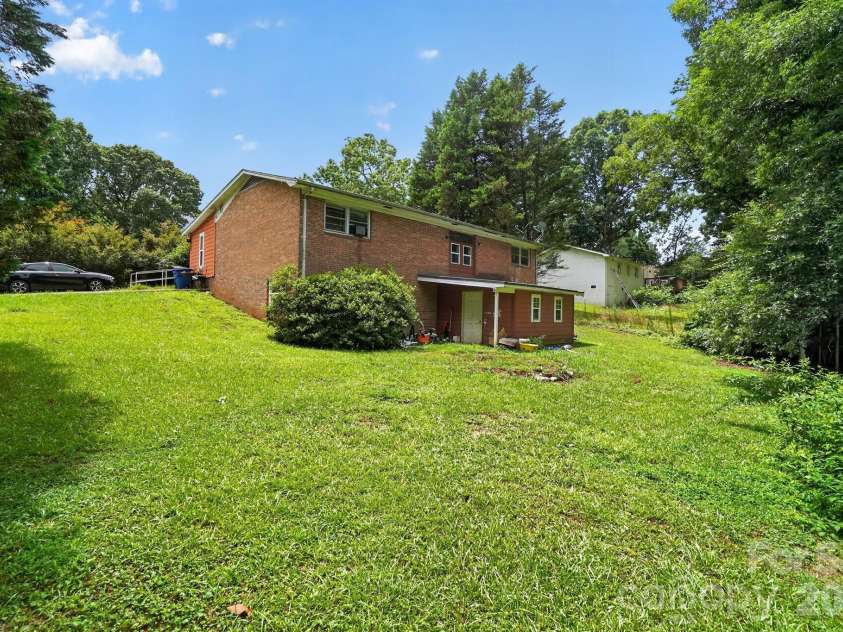 101 White Rock Road, Grover, NC 28073.  MLS# CAR4404462, YatesRealty ID 37186. 