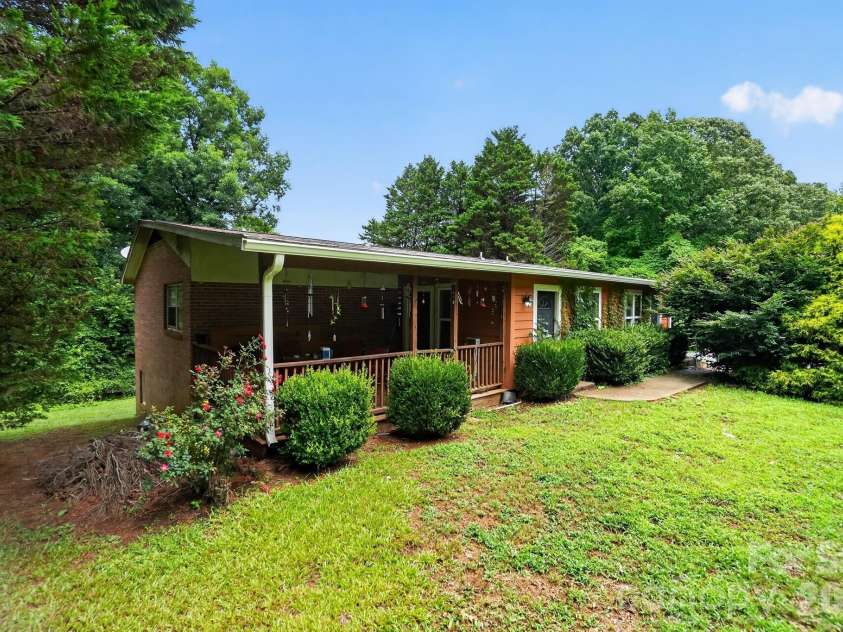 101 White Rock Road, Grover, NC 28073.  MLS# CAR4404462, YatesRealty ID 37186. 