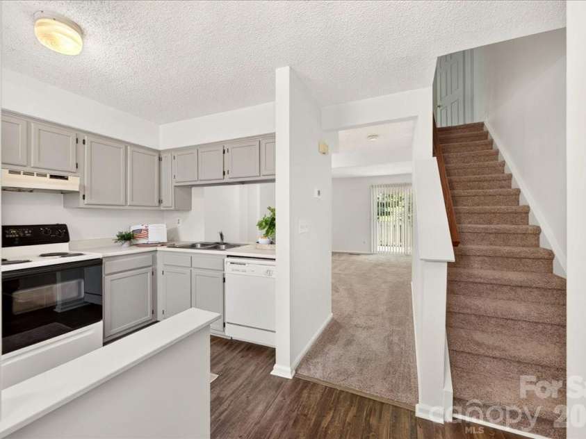 614 Lex Drive, Charlotte, NC 28262.  MLS# CAR4404458, YatesRealty ID 37187. 