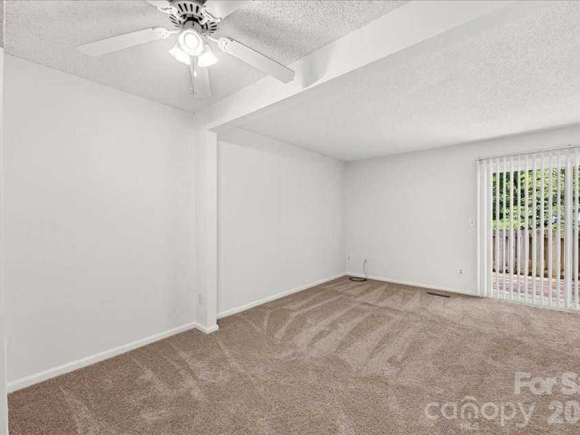 614 Lex Drive, Charlotte, NC 28262.  MLS# CAR4404458, YatesRealty ID 37187. 