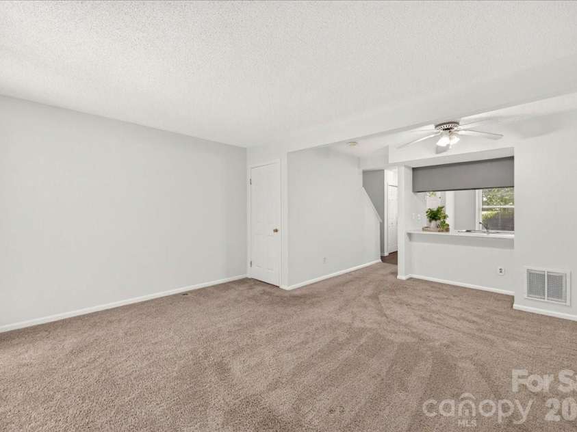 614 Lex Drive, Charlotte, NC 28262.  MLS# CAR4404458, YatesRealty ID 37187. 