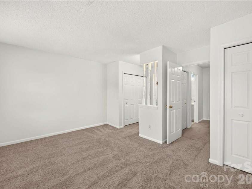 614 Lex Drive, Charlotte, NC 28262.  MLS# CAR4404458, YatesRealty ID 37187. 