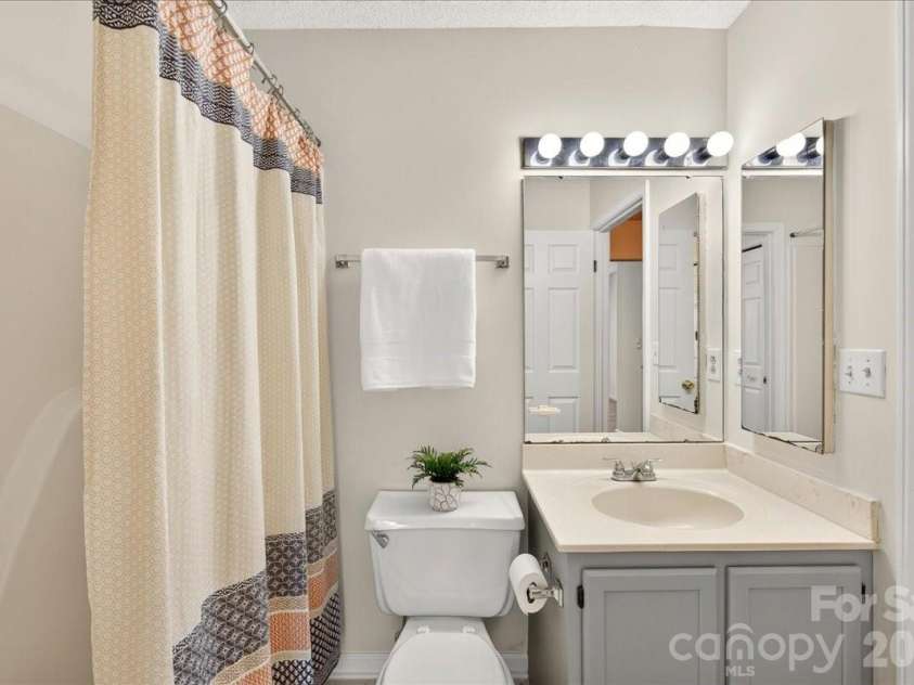 614 Lex Drive, Charlotte, NC 28262.  MLS# CAR4404458, YatesRealty ID 37187. 