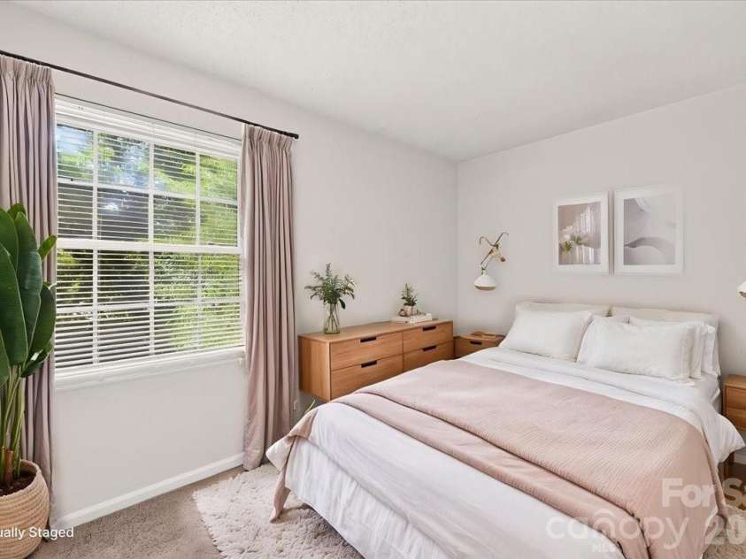 614 Lex Drive, Charlotte, NC 28262.  MLS# CAR4404458, YatesRealty ID 37187. 