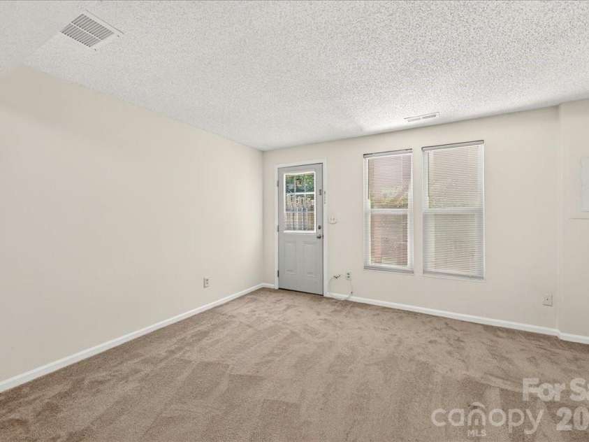 614 Lex Drive, Charlotte, NC 28262.  MLS# CAR4404458, YatesRealty ID 37187. 