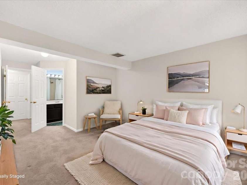 614 Lex Drive, Charlotte, NC 28262.  MLS# CAR4404458, YatesRealty ID 37187. 