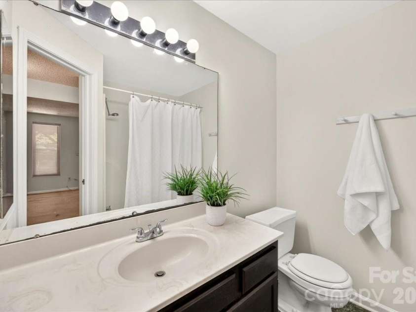614 Lex Drive, Charlotte, NC 28262.  MLS# CAR4404458, YatesRealty ID 37187. 