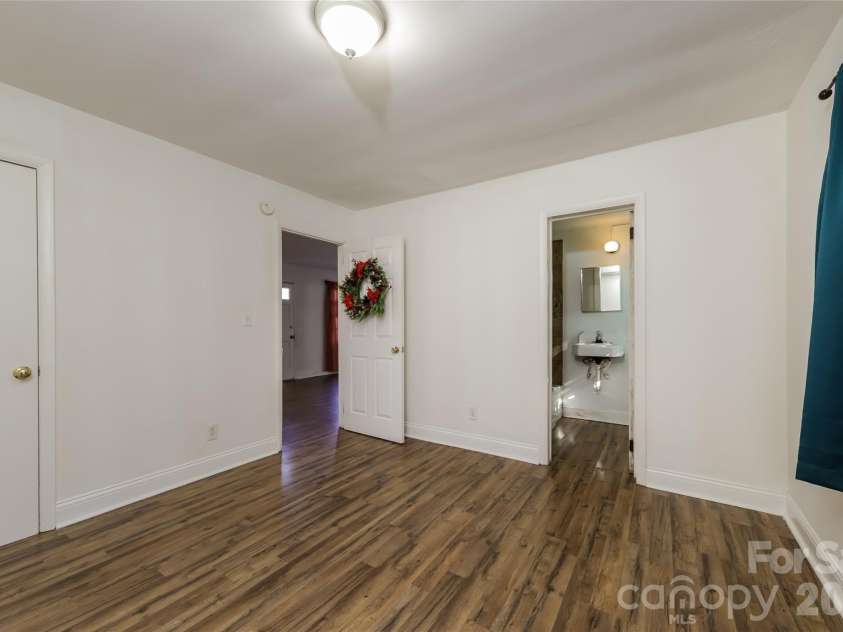 238 Bond Street, Winston Salem, NC 27127.  MLS# CAR4356513, YatesRealty ID 3719. 