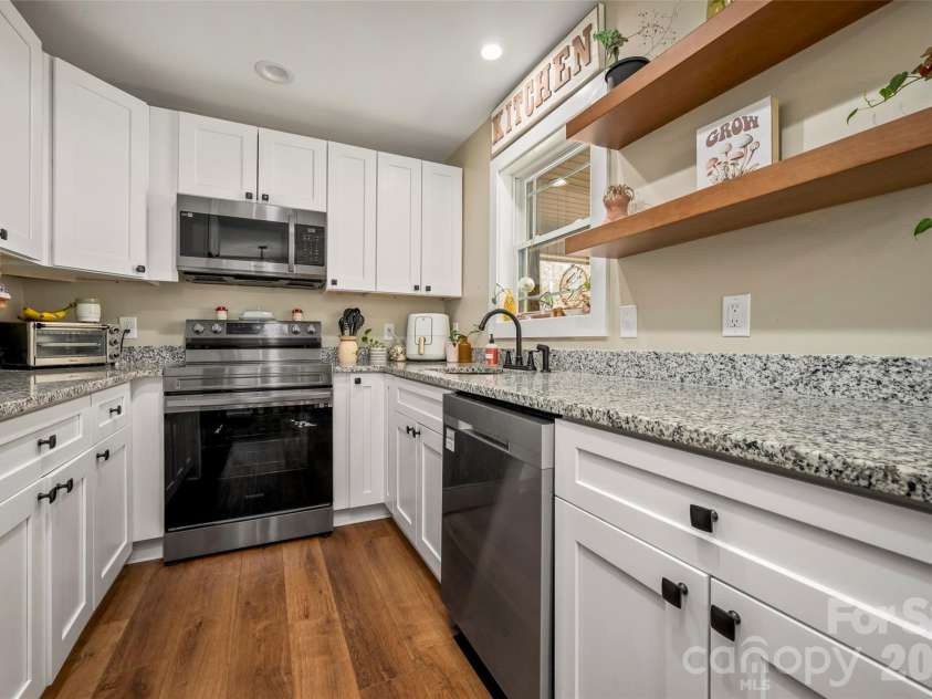 180 Nanhart Court, Rutherfordton, NC 28139.  MLS# CAR4404450, YatesRealty ID 37190. 