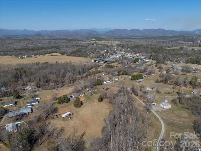 180 Nanhart Court, Rutherfordton, NC 28139.  MLS# CAR4404450, YatesRealty ID 37190. 