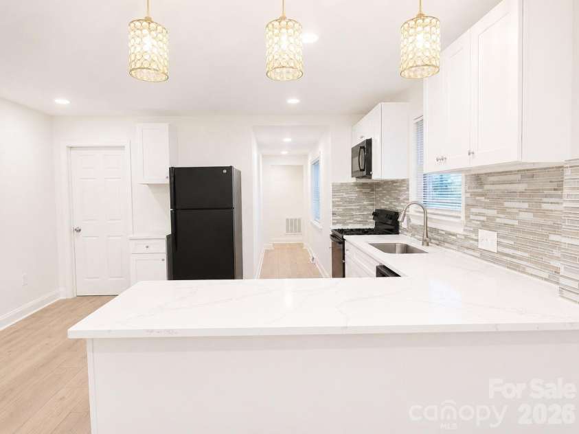 2007 Highland Street, Charlotte, NC 28208.  MLS# CAR4400417, YatesRealty ID 37192. 