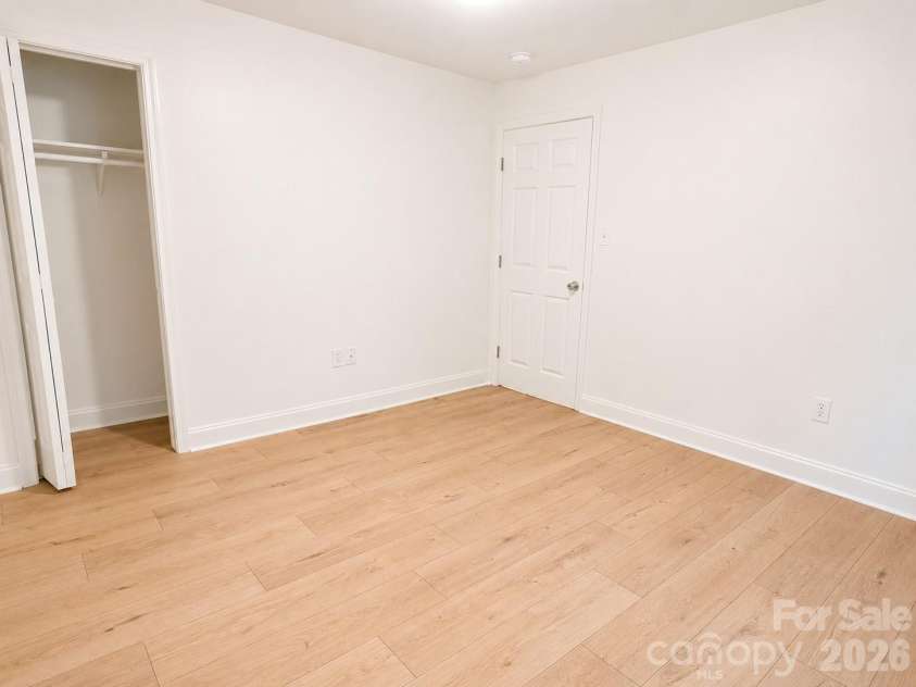 2007 Highland Street, Charlotte, NC 28208.  MLS# CAR4400417, YatesRealty ID 37192. 