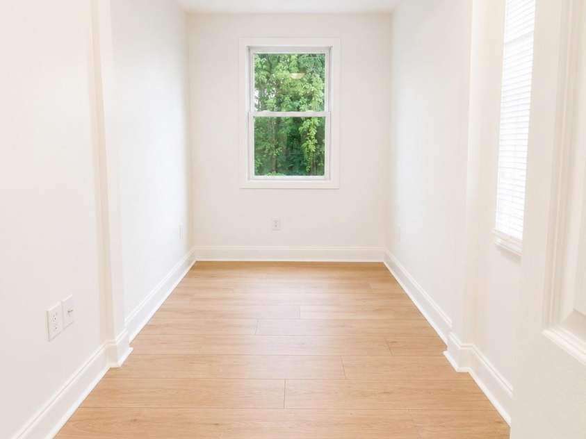 2007 Highland Street, Charlotte, NC 28208.  MLS# CAR4400417, YatesRealty ID 37192. 