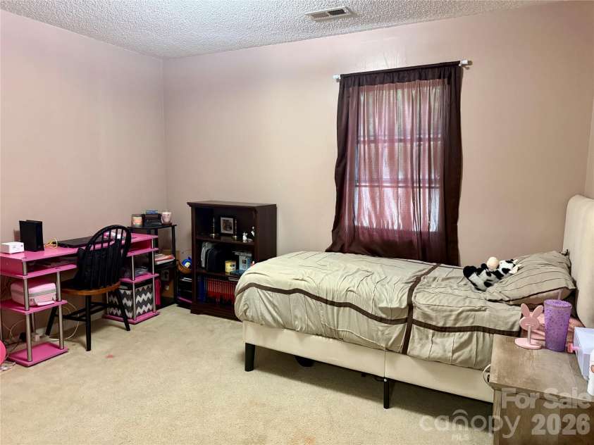 97 Freshfield Drive, Hudson, NC 28638.  MLS# CAR4404475, YatesRealty ID 37194. Bedroom