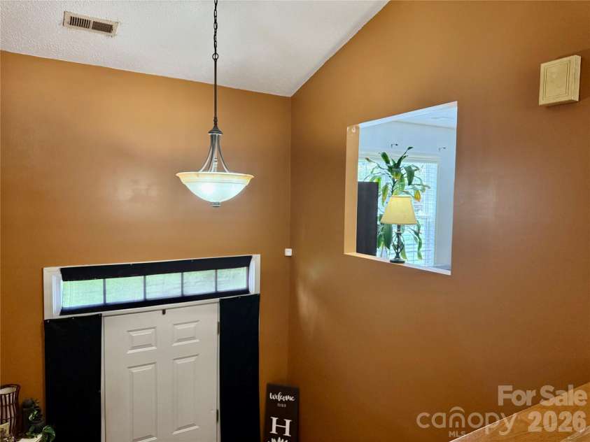 97 Freshfield Drive, Hudson, NC 28638.  MLS# CAR4404475, YatesRealty ID 37194. Foyer