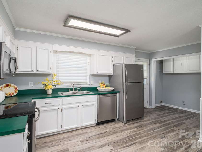 4416 Coachwood Lane, Gastonia, NC 28056.  MLS# CAR4404499, YatesRealty ID 37196. 