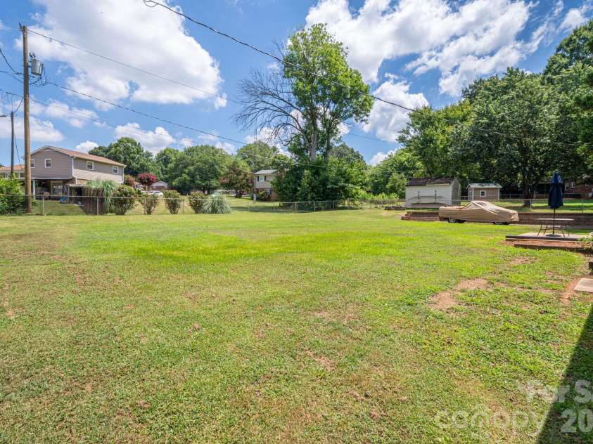 4416 Coachwood Lane, Gastonia, NC 28056.  MLS# CAR4404499, YatesRealty ID 37196. 
