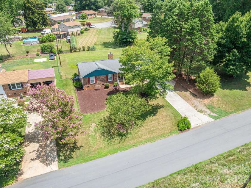4416 Coachwood Lane, Gastonia, NC 28056.  MLS# CAR4404499, YatesRealty ID 37196. 