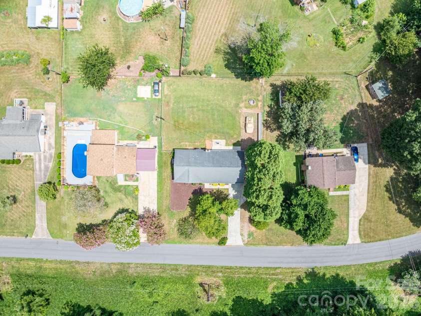 4416 Coachwood Lane, Gastonia, NC 28056.  MLS# CAR4404499, YatesRealty ID 37196. 