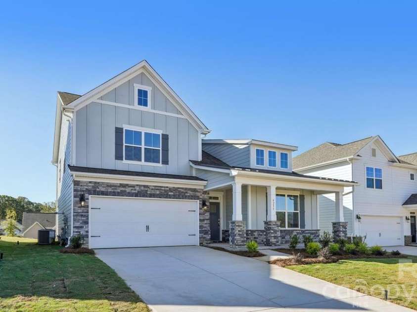 4255 Round Table Drive, Gastonia, NC 28056.  MLS# CAR4404627, YatesRealty ID 37198. 