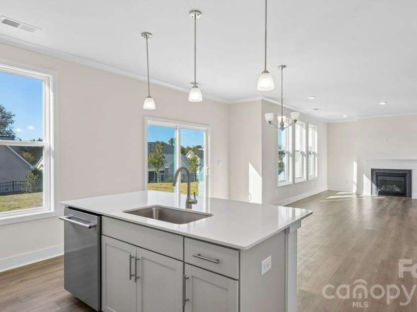 4255 Round Table Drive, Gastonia, NC 28056.  MLS# CAR4404627, YatesRealty ID 37198. 
