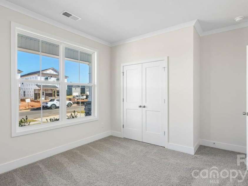 4255 Round Table Drive, Gastonia, NC 28056.  MLS# CAR4404627, YatesRealty ID 37198. 