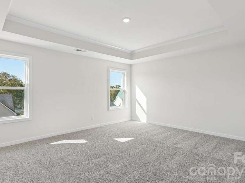 4255 Round Table Drive, Gastonia, NC 28056.  MLS# CAR4404627, YatesRealty ID 37198. 