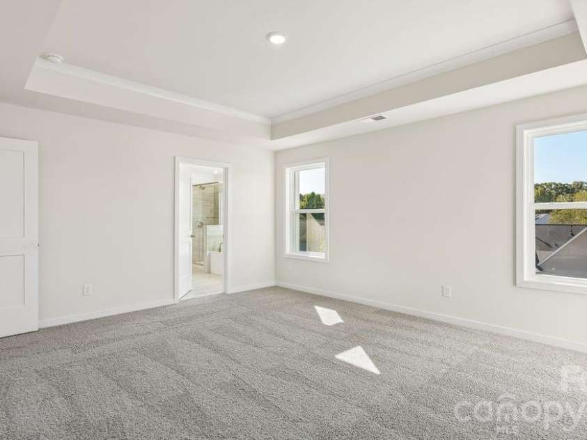 4255 Round Table Drive, Gastonia, NC 28056.  MLS# CAR4404627, YatesRealty ID 37198. 