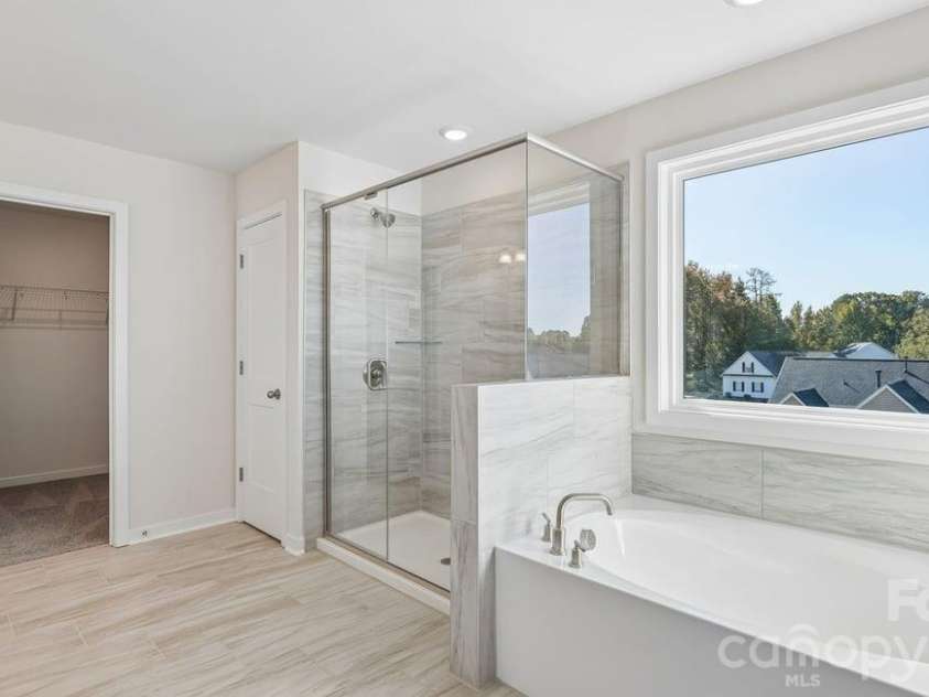 4255 Round Table Drive, Gastonia, NC 28056.  MLS# CAR4404627, YatesRealty ID 37198. 