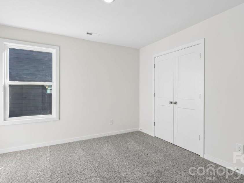 4255 Round Table Drive, Gastonia, NC 28056.  MLS# CAR4404627, YatesRealty ID 37198. 