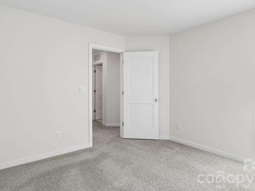 4255 Round Table Drive, Gastonia, NC 28056.  MLS# CAR4404627, YatesRealty ID 37198. 