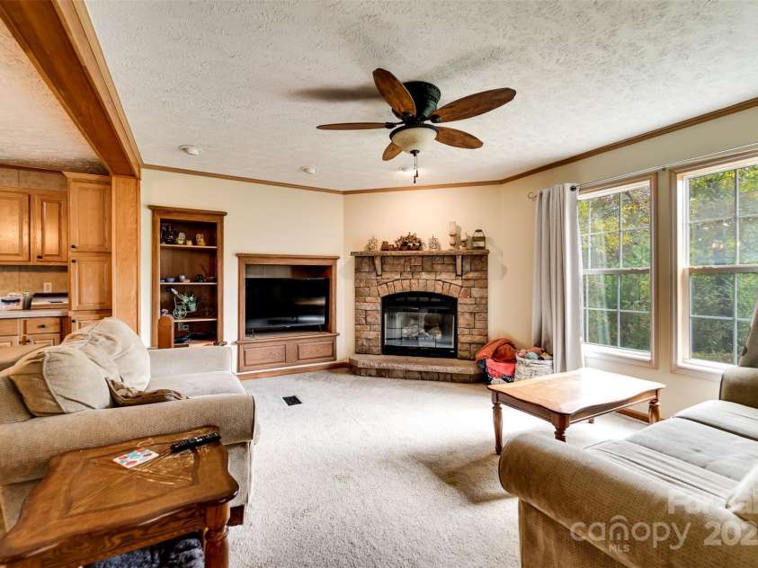 179 Fresh Water Ridge, Whittier, NC 28789.  MLS# CAR4311172, YatesRealty ID 372. 