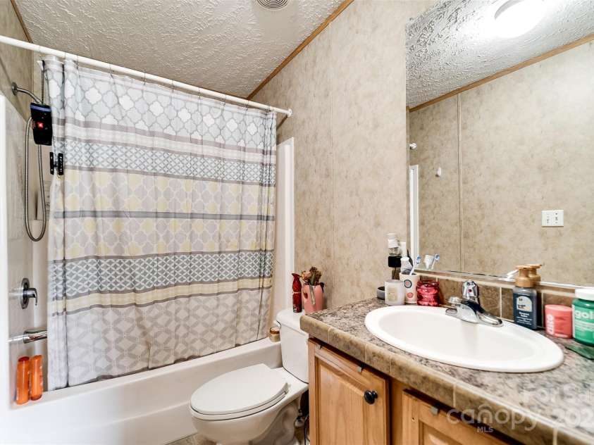 179 Fresh Water Ridge, Whittier, NC 28789.  MLS# CAR4311172, YatesRealty ID 372. 