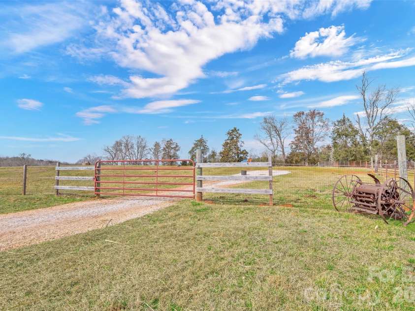 1791B Westbrook Road, Edgemoor, SC 29712.  MLS# CAR4356925, YatesRealty ID 3720. 