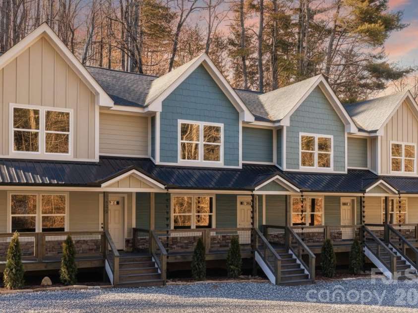 328 Bowditch Street, Burnsville, NC 28714.  MLS# CAR4332968, YatesRealty ID 3720. Brand-new townhome in a quiett, convenient Burnsville location.