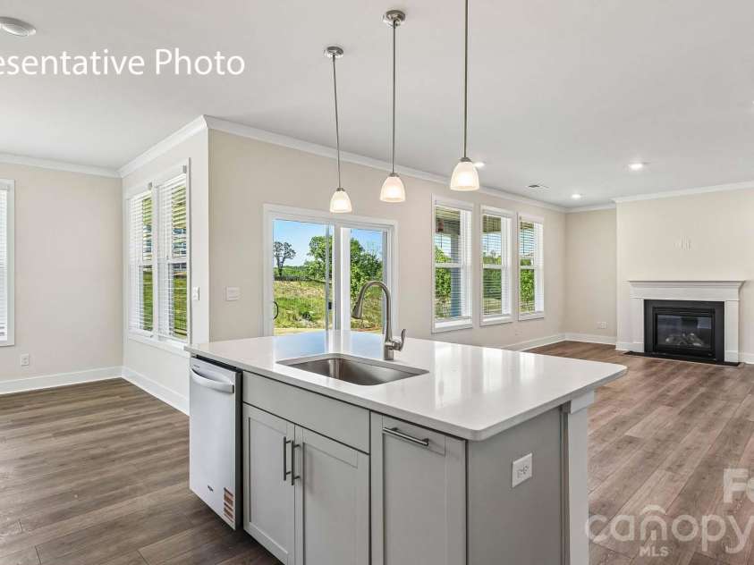 4261 Round Table Drive, Gastonia, NC 28056.  MLS# CAR4404632, YatesRealty ID 37200. 