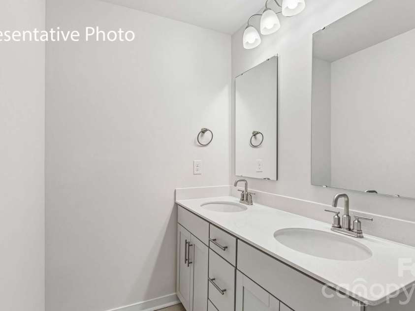 4261 Round Table Drive, Gastonia, NC 28056.  MLS# CAR4404632, YatesRealty ID 37200. 