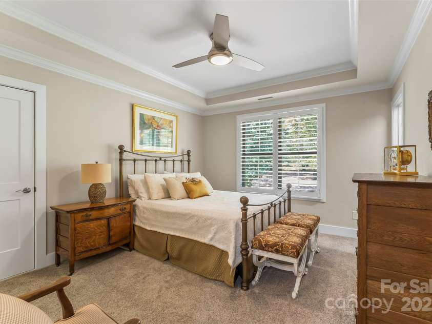 893 Players Ridge Road, Hickory, NC 28601.  MLS# CAR4305061, YatesRealty ID 37205. 