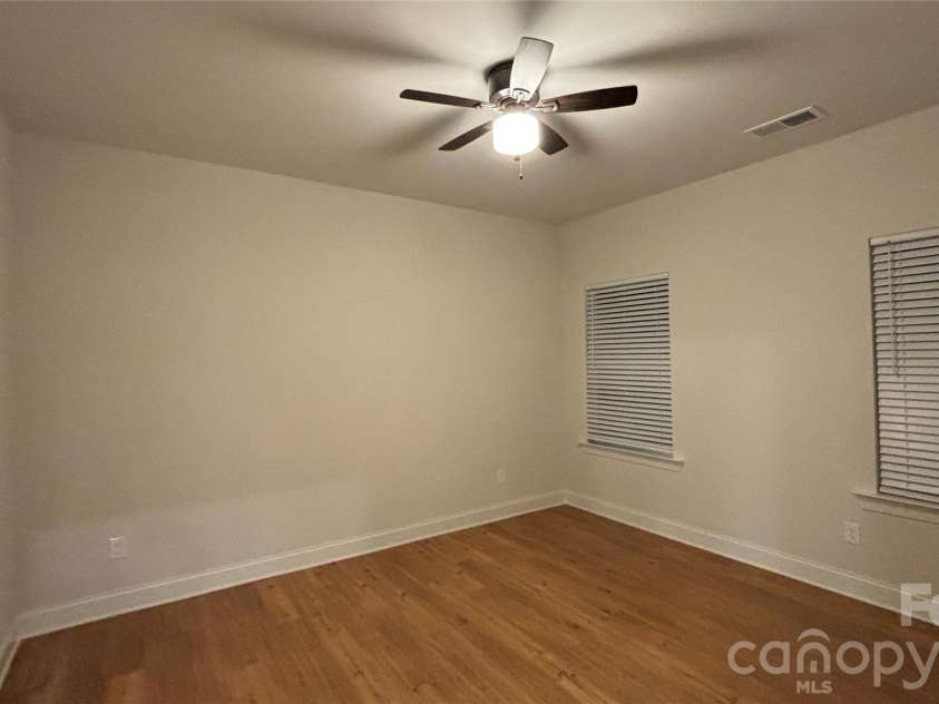 4817 Victoria Avenue, Charlotte, NC 28269.  MLS# CAR4404653, YatesRealty ID 37206. 