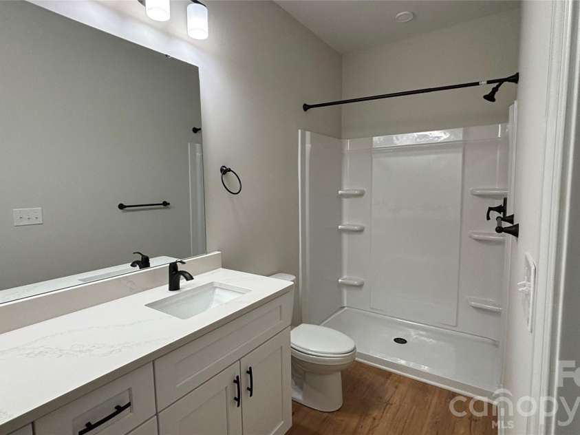 4817 Victoria Avenue, Charlotte, NC 28269.  MLS# CAR4404653, YatesRealty ID 37206. 