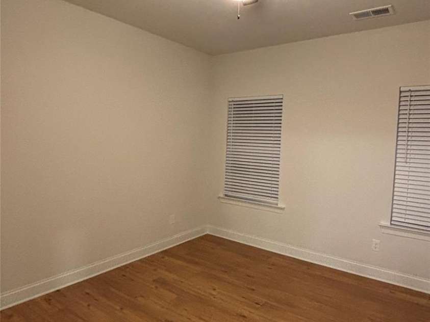 4817 Victoria Avenue, Charlotte, NC 28269.  MLS# CAR4404653, YatesRealty ID 37206. 