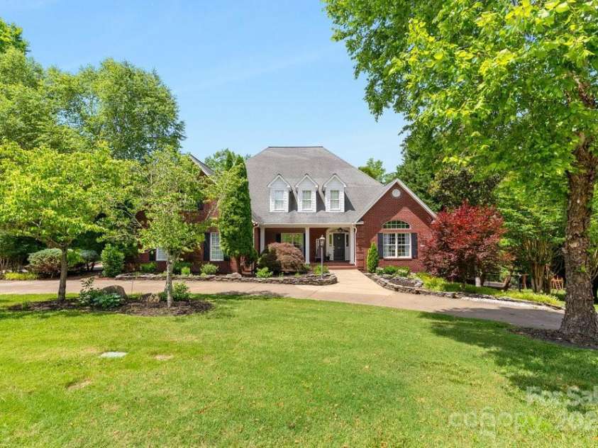 134 Brightmore Circle, Rutherfordton, NC 28139.  MLS# CAR4300991, YatesRealty ID 3721. Front of home