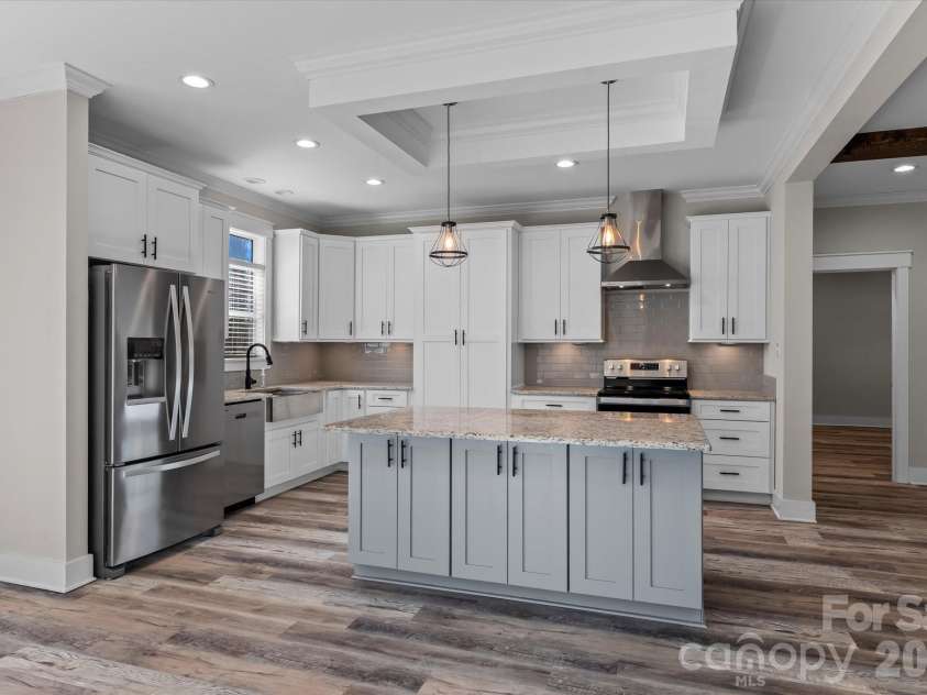 428 Florence Circle, Statesville, NC 28625.  MLS# CAR4346505, YatesRealty ID 3721. 