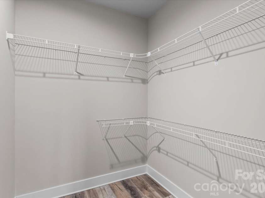 428 Florence Circle, Statesville, NC 28625.  MLS# CAR4346505, YatesRealty ID 3721. 