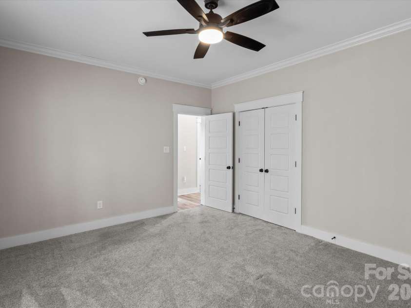 428 Florence Circle, Statesville, NC 28625.  MLS# CAR4346505, YatesRealty ID 3721. 