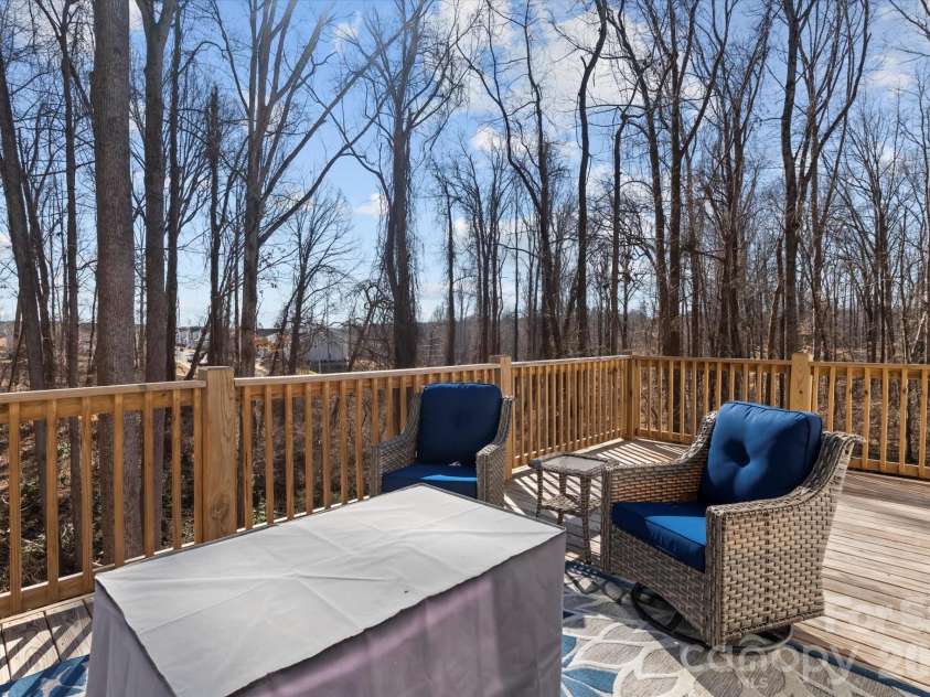 428 Florence Circle, Statesville, NC 28625.  MLS# CAR4346505, YatesRealty ID 3721. 