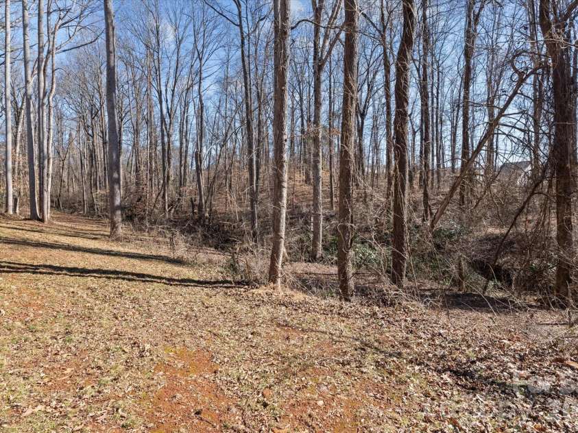 428 Florence Circle, Statesville, NC 28625.  MLS# CAR4346505, YatesRealty ID 3721. 